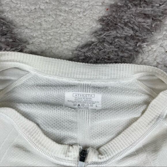 Womens Athleta Tank Top  - Picture 3 of 3